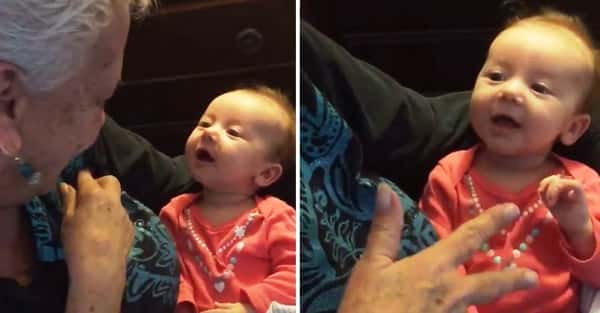 Babyen kan ikke høre, men når bestemor kommer på besøk oppstår det et helt magisk øyeblikk!